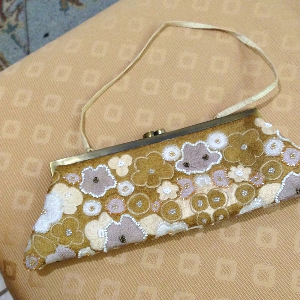 Vintage clutch